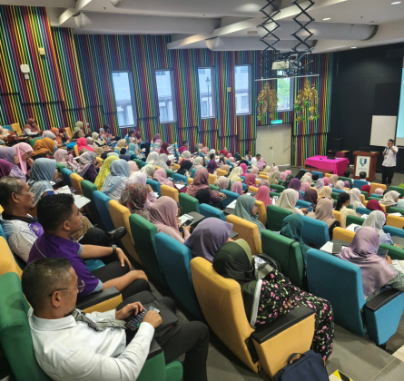 Zulkifli Bin Md. Yusof, Speaker at the Pahang State Guidance & Counseling Teachers’ Professionalism Convention